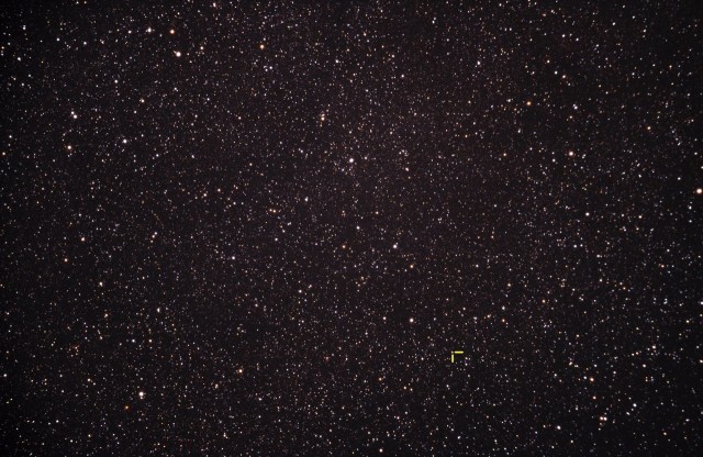 A Proxima Centauri szinte elvész a csillagok tengerében. Kereszty Zsolt felvétele 2003 májusában készült Dél-Afrikából, Meade 152/756-as Schmidt-Newton-távcsővel, Fuji Provia 400 negatívra.