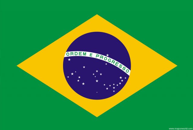 Brazília nemzeti zászlaja, rajta a Dél Keresztjével és más csillagképekkel. 