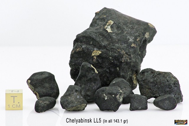 Cseljabinszk_meteorit_saját_példányok